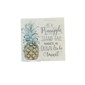 NWT Pineapple Decor 5.5 x 5.5